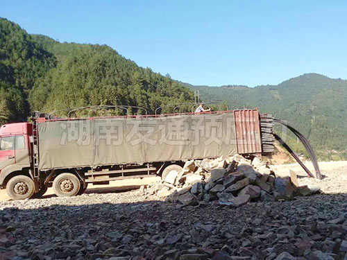 湖南省湘平路橋建設有限公司江華縣S355一標